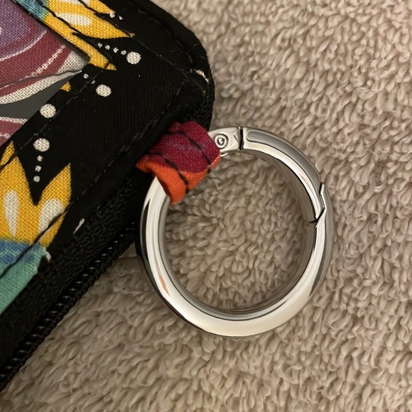 Vera Bradley RFID Petite Zip-Around Wallet NWT - Picture 6 of 6